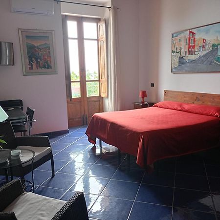 Hotel Bed& Breakfast Maredomus Milazzo Esterno foto