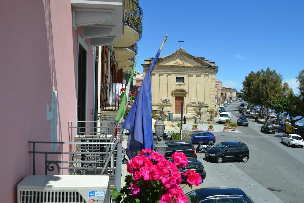 Hotel Bed& Breakfast Maredomus Milazzo Camera foto