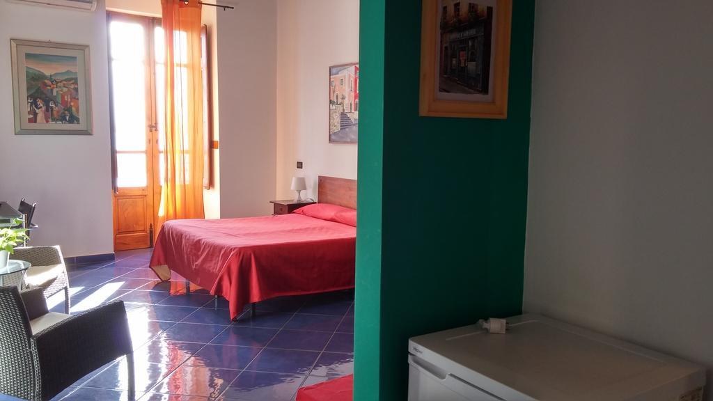 Hotel Bed& Breakfast Maredomus Milazzo Esterno foto