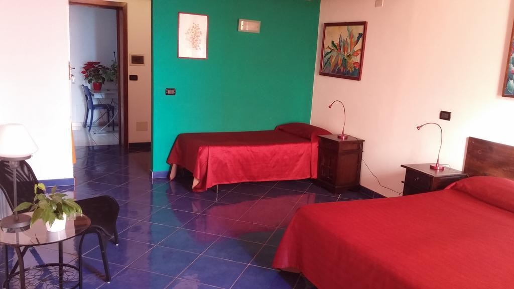Hotel Bed& Breakfast Maredomus Milazzo Esterno foto