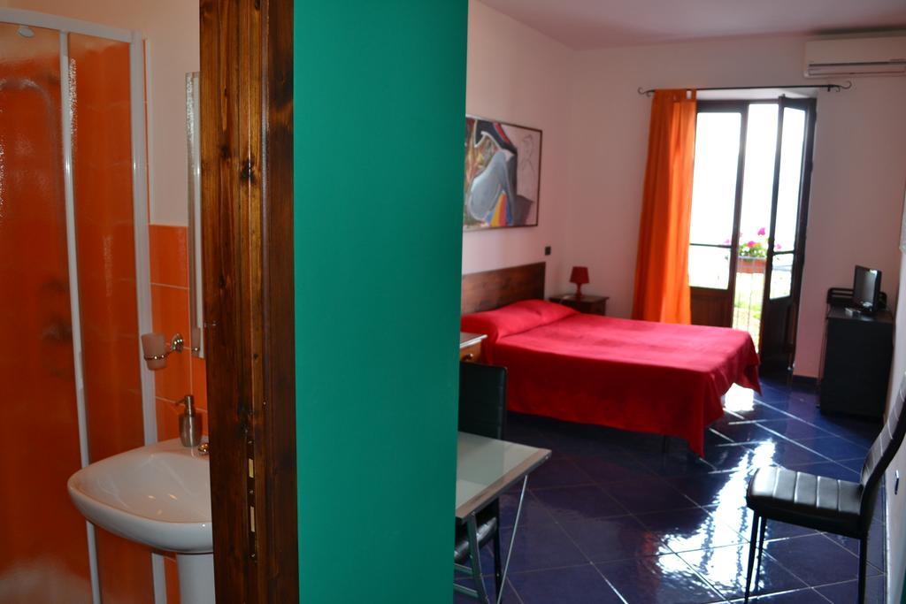 Hotel Bed& Breakfast Maredomus Milazzo Esterno foto